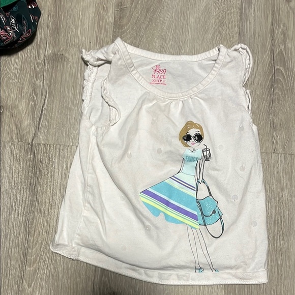 4/$30 The Children's Place White Graphic Tee Size 4 - Picture 1 of 1